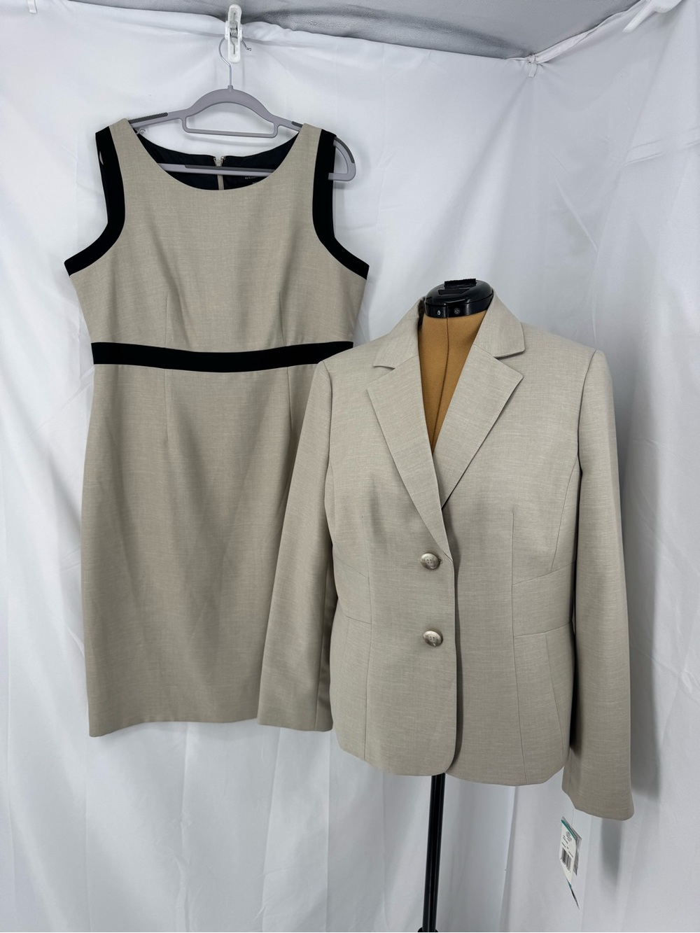Women's Beige Two-Piece Blazer and Sheath Dress Set 0290